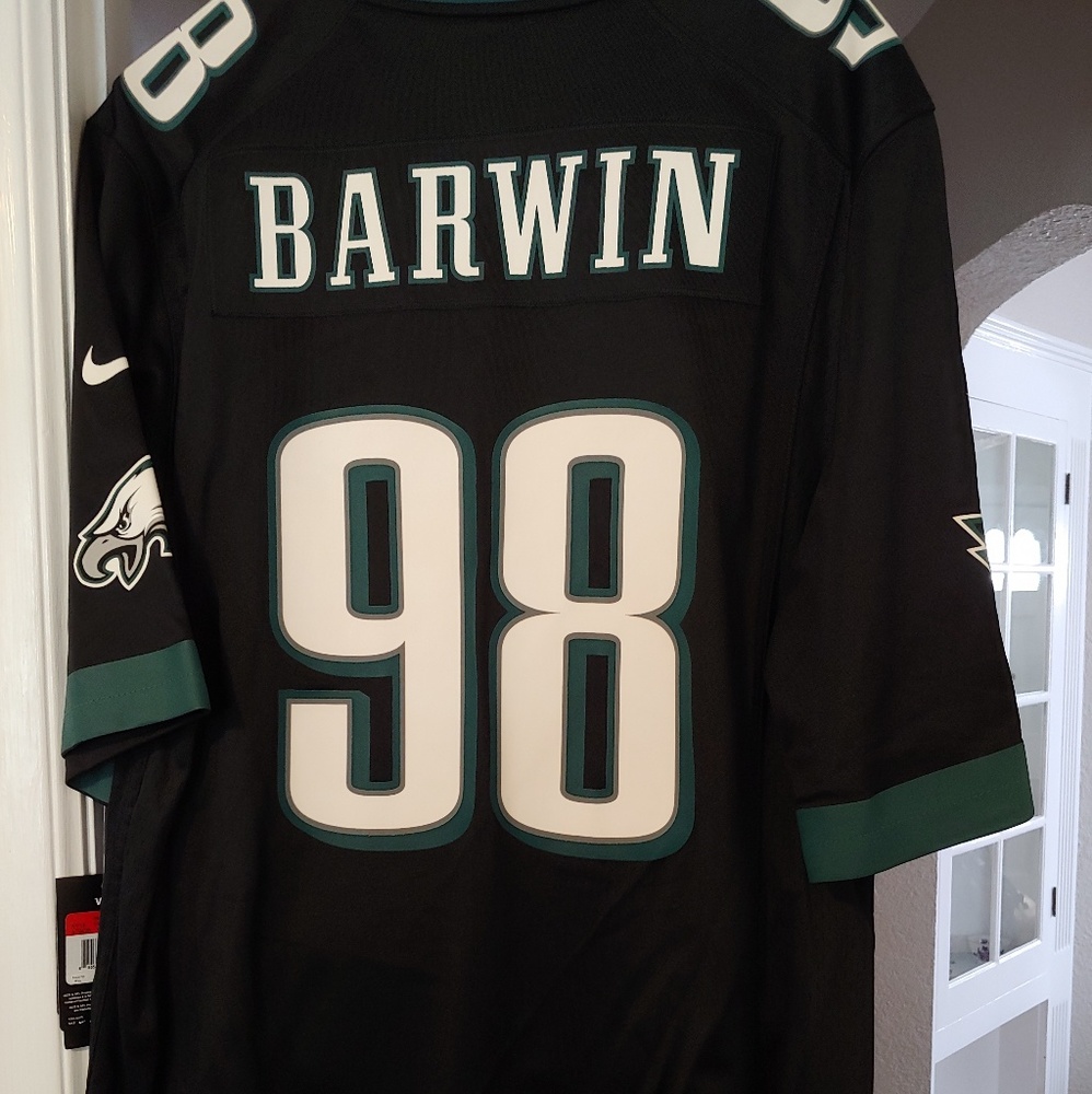 Brand new with tag Nike Philadelphia Eagles Jersey